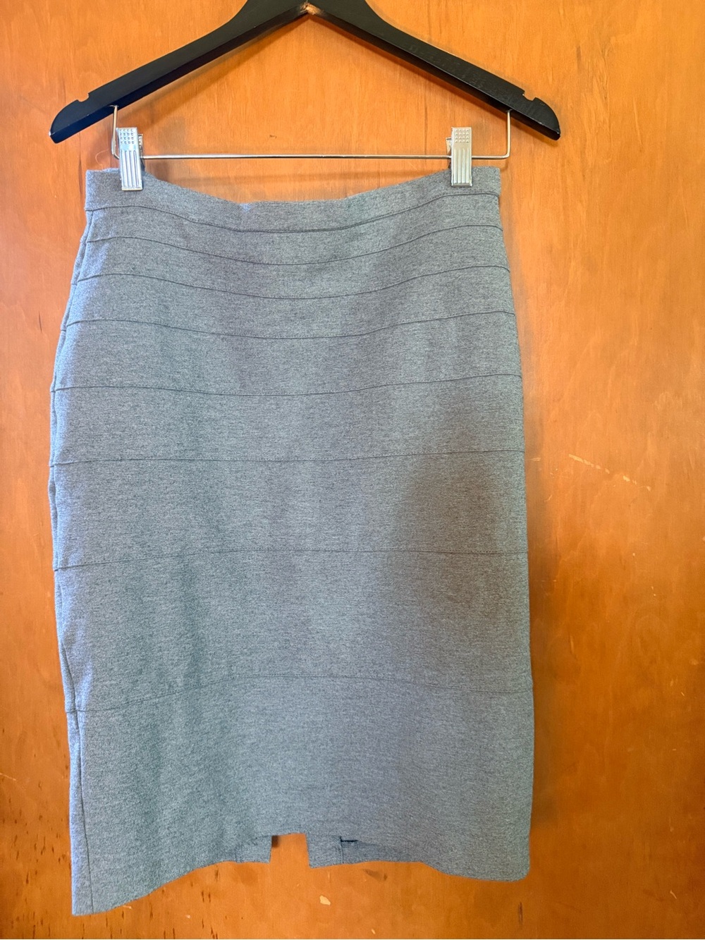 Thalian Gray Horizontal-Detail Pencil Skirt